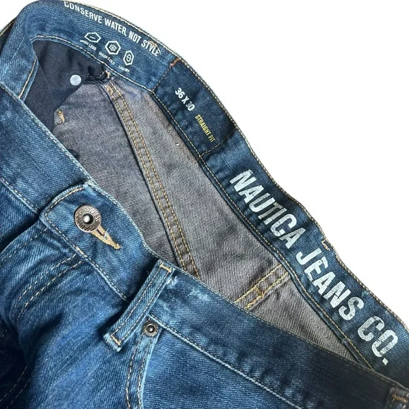 Nautica Men's size 36 x 30 Relaxed Fit Denim Jeans - Picture 2 of 6